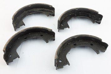 Тормозные колодки ручного тормоза 172x42mm Iveco E2, Renault Mascott (2992568) GP ORK504063793 ORK504063793 фото
